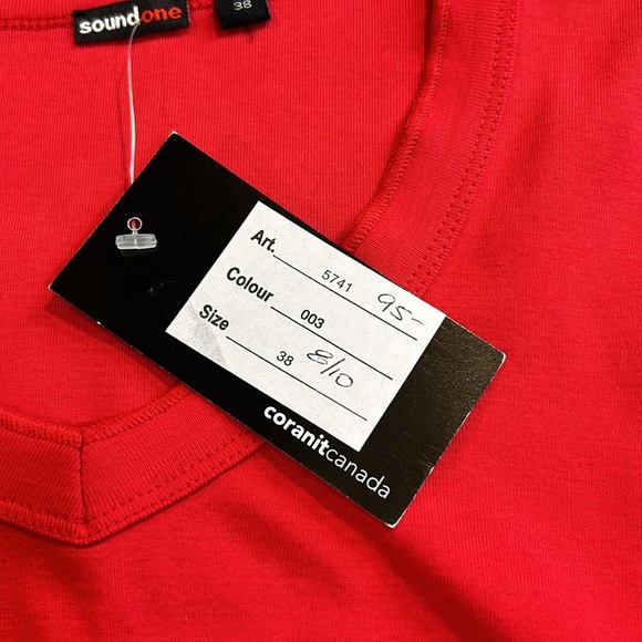 Ladies Sound One 3/4 Sleeve Top. - Picture 5 of 5